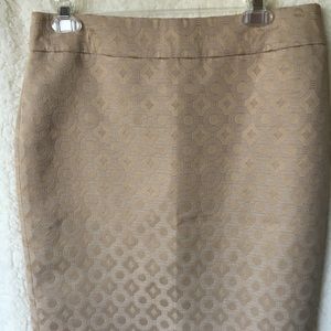 3/$30 This skirt will look great on you!